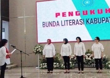 Fitriana Nani Buhang Dikukuhkan sebagai Bunda Literasi Kotamobagu