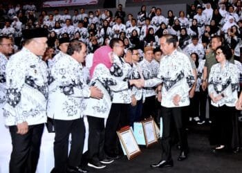 Momen Langka dan Hanya Sekali, Indonesia Segera Berada di Puncak Bonus Demografi