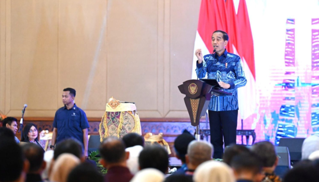Presiden Jokowi membuka Munaslub Apeksi di Puri Begawan, Kota Bogor, Jawa Barat, Jumat (15/12/2023)
