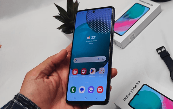 Samsung Galaxy M54 5G.