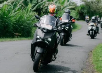 Yamaha XMax Tech Max: Jok Mahal untuk Touring Mewah