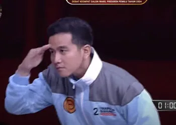 Momen Lucu Ketika Gibran Sedang Mencari Jawaban Mahfud MD Soal “Greenflation”