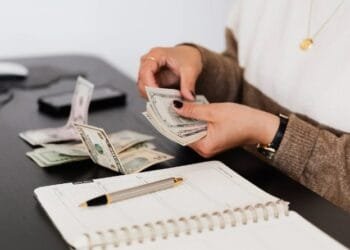 CERITA LUCU: Abu Nawas Mengalahkan Tuan Tanah yang Pelit