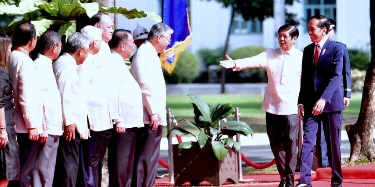 Presiden Jokowi Disambut Presiden Ferdinand Marcos Jr di Istana Malacanag