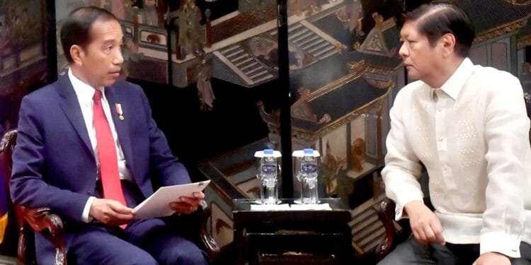 Presiden Jokowi Disambut Presiden Ferdinand Marcos Jr di Istana Malacanag