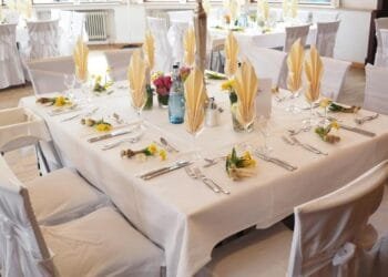 CERITA LUCU: Abu Nawas dan Pejabat Pemerintah yang Sombong