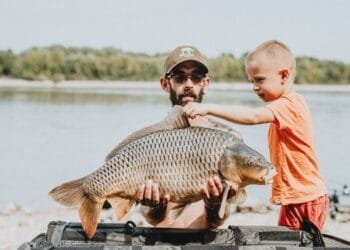 Mengatasi Tantangan dalam Memberikan  Ikan kepada Anak