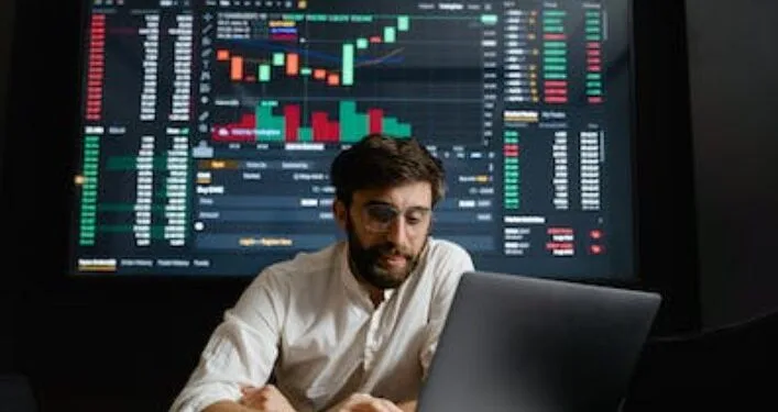 Ilustrasi analis crypto.(Foto:Pexels)
