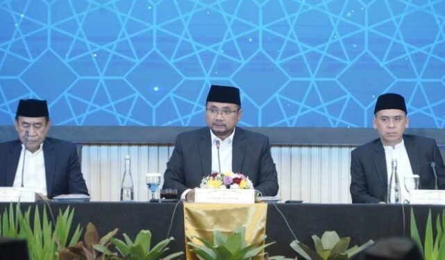 Menteri Agama Yaqut Cholil Qoumas saat memimpin sidang isbat 1 Ramadan 1445 H.(Foto:Kemenag RI)