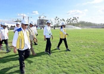 Presiden Jokowi Tinjau Lapangan Upacara di IKN: Segera Berkantor di Istana Garuda