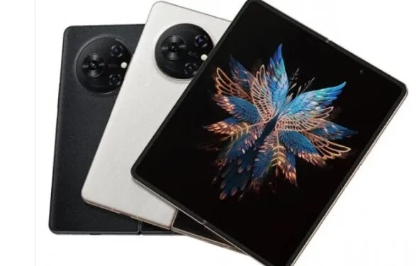 Tecno Phantom V Fold 2 5G.(Gizmo)