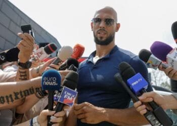 Andrew Tate Berlayar Tinggalkan Bank: Tebalkan Bitcoin dengan Rp 1,4 Triliun!