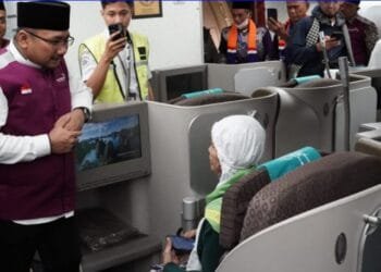 Jemaah Haji Kloter Pertama Berangkat ke Tanah Suci, Menag Ingatkan Cuaca Panas dan Persiapan Matang