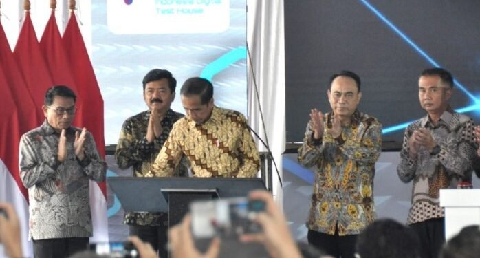 Presiden Jokowi meresmikan Indonesia Digital Test House, Selasa (07/05/2024).(Setkab RI)