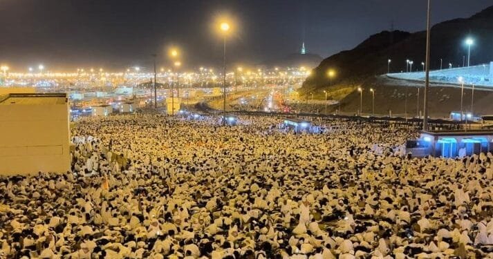 Jemaah haji Indonesia mabit di Muzdalifah.(Kemenag RI)