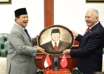 Prabowo Subianto Sambut Hangat Mantan Perdana Menteri Turki: Tingkatkan Kerja Sama Pertahanan Indonesia-Turki