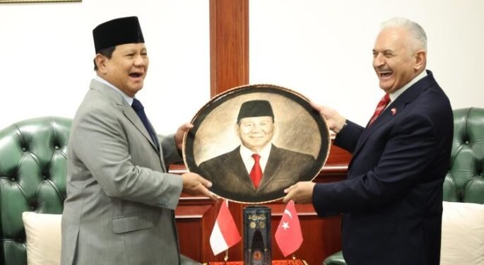 Mantan Perdana Menteri Turki Binali Yildirim Prabowo Subianto.(Kemhan RI)