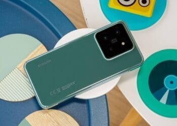 Xiaomi 15 Bocor: Flagship Baru dengan Snapdragon 8 Gen 4 dan Kamera 50MP Tripel!