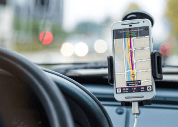 Google Maps Kini Dilengkapi Speedometer dan Tampilan Batas Kecepatan untuk iOS dan CarPlay