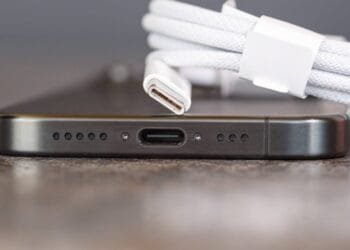 iPhone 16 Pro: Ngebut Drastis! Bocoran Sebut Pengisian Daya 40W dan MagSafe 20W