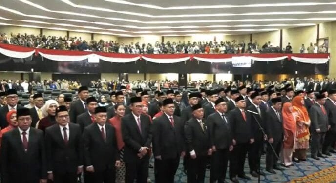 Pelantikan dan pengambilan sumpah angota DPRD DKI Jakarta 2024-2029.(Screenshot Youtube)