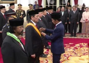 Ini Daftar Nama 64 Tokoh yang Menerima Anugerah Tanda Kehormatan RI dari Presiden Jokowi