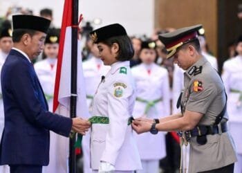 Presiden Jokowi Kukuhkan 76 Anggota Paskibraka Tahun 2024: Bertugas di IKN