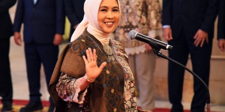 Aida Suwandi sebagai salah satu anggota Dewan Komisioner Lembaga Penjamin Simpanan (LPS) di Istana Negara Jakarta, Rabu (11/09/2024). (Setkab.go.id)