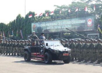 1.145 Mahasiswa Universitas Pertahanan Resmi Menjadi Komponen Cadangan Matra Darat