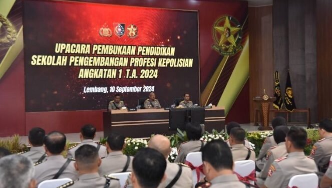 Upacara Pembukaan Pendidikan SPPK yang di gelar di Bandung, Jawa Barat, (10/09/2). (humas.polri.go.id)