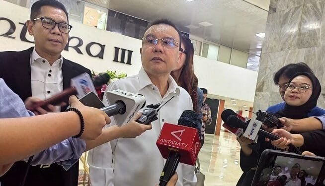 Wakil Ketua DPR RI sekaligus Ketua Harian DPP Partai Gerindra Sufmi Dasco di Kompleks Parlemen, Senayan, Jakarta, Jumat (23/8/204). (Antaranews)