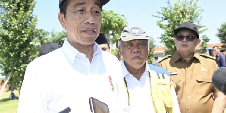 Presiden Jokowi memberikan keterangan terkait perpindahan Aparatur Sipil Negara (ASN) ke Ibu Kota Nusantara (IKN), pada Jumat (06/09/2024)