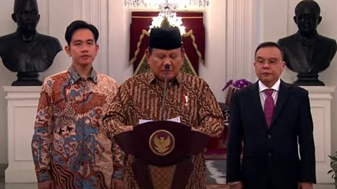 Presiden Prabowo Subianto mengumumkan Menteri dan pejabat setingkat menteri dalam Kabinet Merah Putih, Minggu (20/10/2024).(dok)