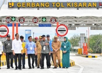 Dorong Pertumbuhan Ekonomi dan Mobilitas Daerah, Presiden Jokowi Resmikan Dua Ruas Tol Baru di Sumatera