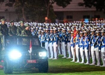 Prabowo Pimpin Upacara Parade Senja dan Penurunan Bendera Sang Merah Putih di Akmil Magelang
