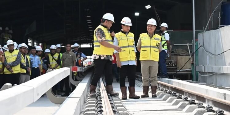 Wapres Gibran Tinjau Proyek LRT Jakarta, Selasa (22/10/2024).(Wapresri)