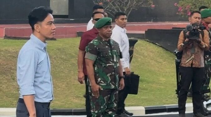 Wapres Gibran saat baru tiba di Akmil Magelang, Rabu (24/10/2024).(Antaranews)