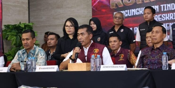 Kabareskrim Polri Komjen Pol Wahyu Widada memberikan keterangan pers.(Humas Polri)