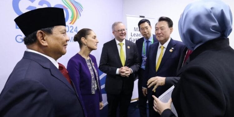 Lima kepala negara yang tergabung dalam MIKTA bertemu di sela-sela KTT G20 di Brasil, Senin (18/11/2024).(Presidenri)
