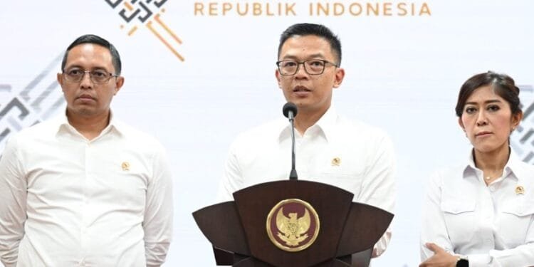 Menteri Luar Negeri Sugiono menyampaikan keterangan pers di Kantor Presiden, Senin (02/121/2024).(Presidenri)