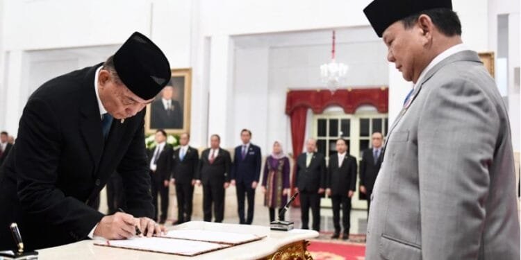 Presiden Prabowo Lantik Ketua Harian dan Sekretaris Dewan Pertahanan Nasional.(Presidenri)