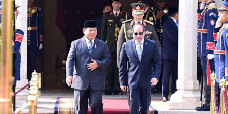 Presiden Prabowo disambut dengan upacara kenegaraan di Istana Al Ittihadiya Mesir.(Presidenri)