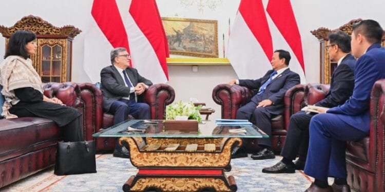 Presiden Prabowo Subianto menerima kunjungan Ketua Dewan GAVI.(Presidenri)