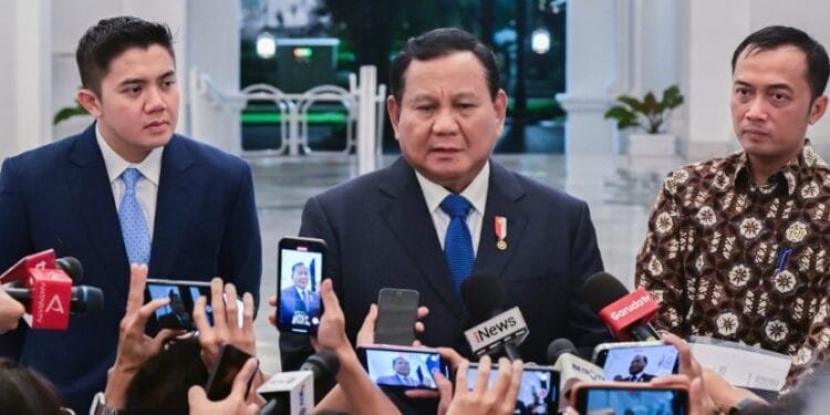 Presiden Prabowo memberi keterangan pers soal pengunduran diri Gus Miftah.(Presidenri)