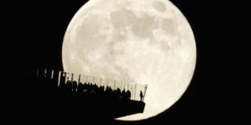 Ini Fenomena Langit Menakjubkan Sepanjang 2025: Dari Gerhana Hingga Hujan Meteor