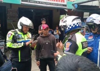 Heroik! Aksi Berani Polisi Lalu Lintas Gagalkan Pencurian Motor