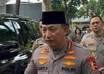 Kapolri Takziah ke Rumah Duka Eks Wakapolri Syafruddin Kambo