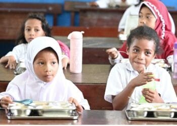 Perjalanan Makan Bergizi Gratis di Sorong: Membawa Harapan Baru bagi Anak Sekolah