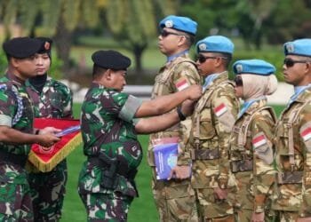 Panglima TNI Sambut Prajurit Kembali dari Misi: Kebanggaan Seorang Pemimpin