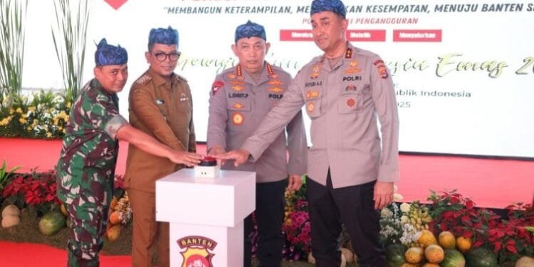 Kapolri Jenderal Pol. Listyo Sigit Prabowo saat meresmikan Balai Latihan Polisi.(Humas Polri)